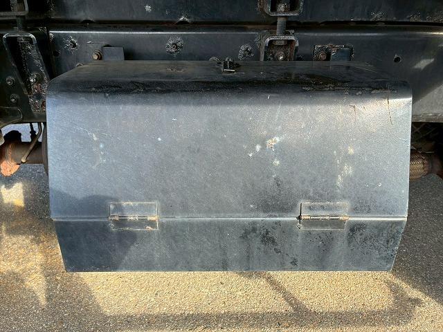 トヨエース 　車検整備付　令和８年９月迄　Ｈ１７年式　トヨタ　ＴＯＹＯＴＡ　セーフティローダー　ワイド　超超ロング　極東開発工業　フラトップ　ラジコン　ウインチ　６速　ＭＴ　マニュアル　３ｔ　７．５ｔ　小型（73枚目）