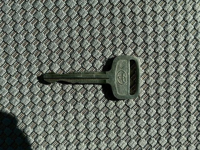 トヨエース 　車検整備付　令和８年９月迄　Ｈ１７年式　トヨタ　ＴＯＹＯＴＡ　セーフティローダー　ワイド　超超ロング　極東開発工業　フラトップ　ラジコン　ウインチ　６速　ＭＴ　マニュアル　３ｔ　７．５ｔ　小型（77枚目）