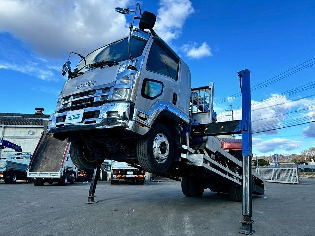 フォワード 　車検整備付　令和８年９月迄　Ｈ２２　いすゞ　増トン　４段セルフクレーン　フルキャブ　ベッド付き　タダノ　ＴＡＤＡＮＯ　ロングジャッキ　ハイジャッキ　ウインチ　ラジコン　フックイン　２６０馬力（24枚目）