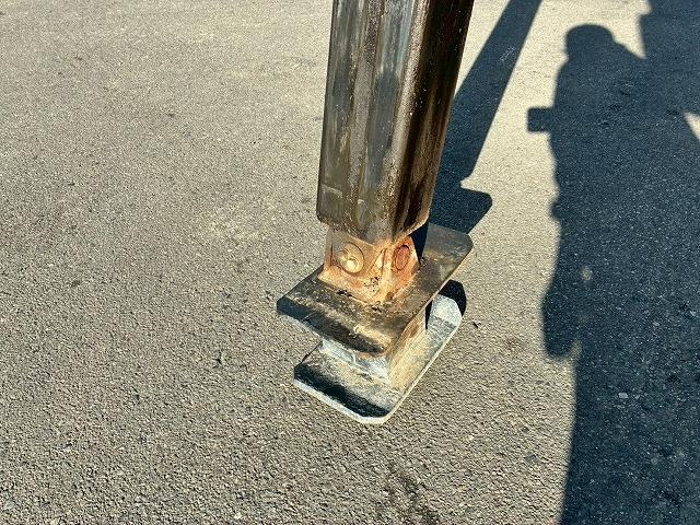 フォワード 　車検整備付　令和８年９月迄　Ｈ２２　いすゞ　増トン　４段セルフクレーン　フルキャブ　ベッド付き　タダノ　ＴＡＤＡＮＯ　ロングジャッキ　ハイジャッキ　ウインチ　ラジコン　フックイン　２６０馬力（25枚目）