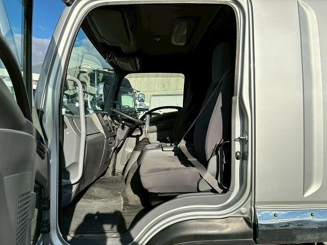 フォワード 　車検整備付　令和８年９月迄　Ｈ２２　いすゞ　増トン　４段セルフクレーン　フルキャブ　ベッド付き　タダノ　ＴＡＤＡＮＯ　ロングジャッキ　ハイジャッキ　ウインチ　ラジコン　フックイン　２６０馬力（39枚目）