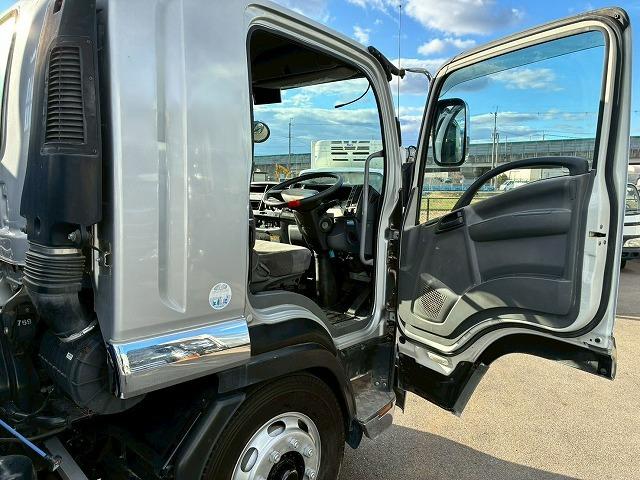 フォワード 　車検整備付　令和８年９月迄　Ｈ２２　いすゞ　増トン　４段セルフクレーン　フルキャブ　ベッド付き　タダノ　ＴＡＤＡＮＯ　ロングジャッキ　ハイジャッキ　ウインチ　ラジコン　フックイン　２６０馬力（55枚目）