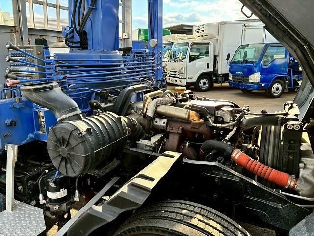 フォワード 　車検整備付　令和８年９月迄　Ｈ２２　いすゞ　増トン　４段セルフクレーン　フルキャブ　ベッド付き　タダノ　ＴＡＤＡＮＯ　ロングジャッキ　ハイジャッキ　ウインチ　ラジコン　フックイン　２６０馬力（61枚目）