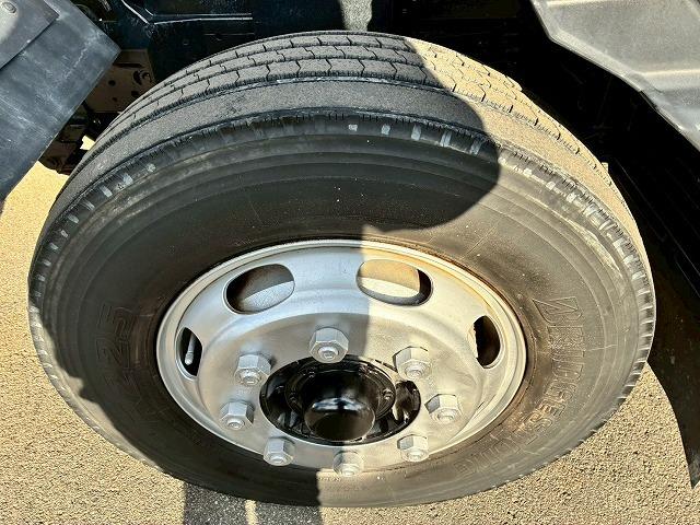 フォワード 　車検整備付　令和８年９月迄　Ｈ２２　いすゞ　増トン　４段セルフクレーン　フルキャブ　ベッド付き　タダノ　ＴＡＤＡＮＯ　ロングジャッキ　ハイジャッキ　ウインチ　ラジコン　フックイン　２６０馬力（65枚目）