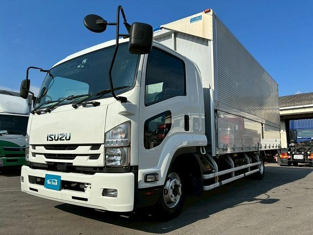 フォワード 　保証対象車両　車検整備付　Ｈ２９年式　いすゞ　アルミウイング　６２００　フルワイド　フルキャブ　ベッド付き　後輪エアサス　２４０馬力　６速　ＭＴ　マニュアル　４ｔ　８ｔ　中型　バン　箱車（11枚目）