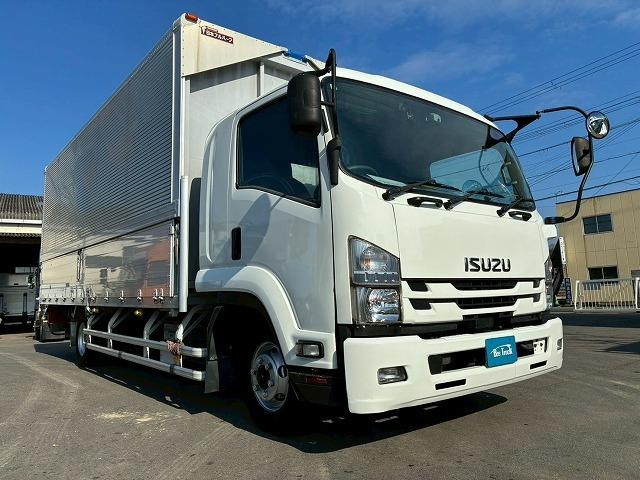 フォワード 　保証対象車両　車検整備付　Ｈ２９年式　いすゞ　アルミウイング　６２００　フルワイド　フルキャブ　ベッド付き　後輪エアサス　２４０馬力　６速　ＭＴ　マニュアル　４ｔ　８ｔ　中型　バン　箱車（13枚目）