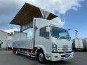 フォワード 　保証対象車　Ｈ３０年式　いすゞ　アルミウイング　フルキャブ　ベッド付き　後輪エアサス　６２００　標準幅　日本フルハーフ　ラッシング　２１０馬力　６速　ＭＴ　マニュアル　４ｔ　８ｔ　中型　バン　箱車（5枚目）