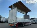 　保証対象車　Ｈ３０年式　いすゞ　アルミウイング　フルキャブ　ベッド付き　後輪エアサス　６２００　標準幅　日本フルハーフ　ラッシング　２１０馬力　６速　ＭＴ　マニュアル　４ｔ　８ｔ　中型　バン　箱車（11枚目）