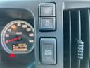 　保証対象車　Ｈ３０年式　いすゞ　アルミウイング　フルキャブ　ベッド付き　後輪エアサス　６２００　標準幅　日本フルハーフ　ラッシング　２１０馬力　６速　ＭＴ　マニュアル　４ｔ　８ｔ　中型　バン　箱車（43枚目）