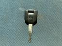 良質な車両を格安にてご提供!BeeTrcukは、自社で直接買取らせていただいた車両を中間業者を通す事なく直接販売する事が出来る為、良質なトラック、重機を可能な限りお安く販売させていただいております。