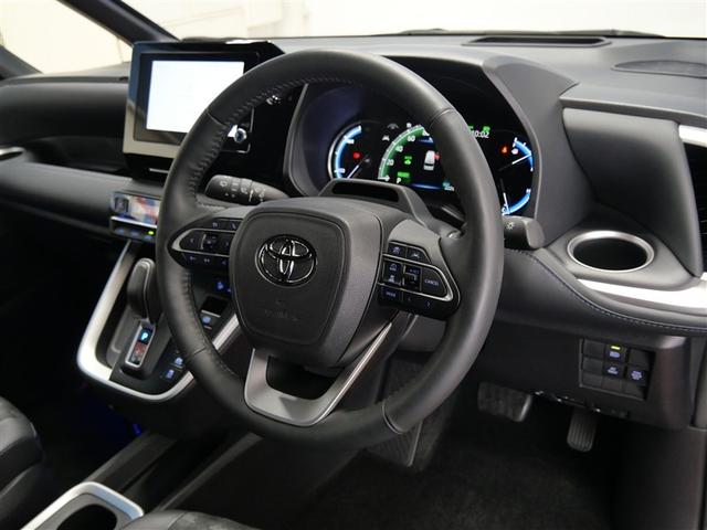 ヴォクシー ハイブリッドS-Z フルセグ DVD再生 ミュージックプレイヤー接続可 後席モニター 衝突被害軽減システム ETC 両側電動スライド LEDヘッドランプ 乗車定員7人 3列シート ワンオーナー フルエアロ(6枚目)