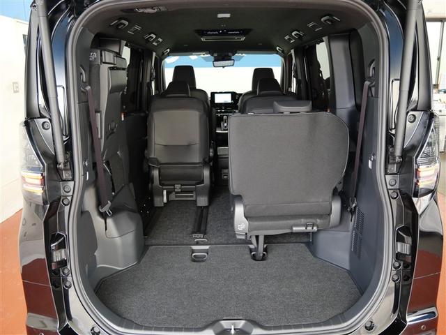 ヴォクシー ハイブリッドS-Z フルセグ DVD再生 ミュージックプレイヤー接続可 後席モニター 衝突被害軽減システム ETC 両側電動スライド LEDヘッドランプ 乗車定員7人 3列シート ワンオーナー フルエアロ(11枚目)