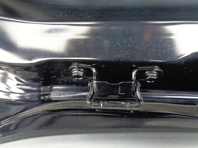 ヴォクシー ハイブリッドS-Z フルセグ DVD再生 ミュージックプレイヤー接続可 後席モニター 衝突被害軽減システム ETC 両側電動スライド LEDヘッドランプ 乗車定員7人 3列シート ワンオーナー フルエアロ(29枚目)