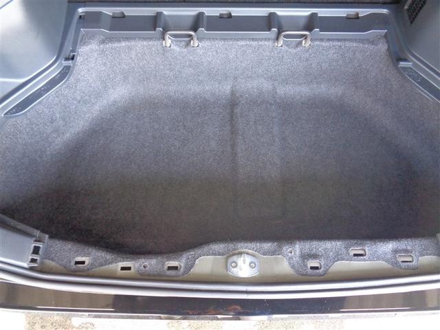 ヴォクシー ハイブリッドS-Z フルセグ DVD再生 ミュージックプレイヤー接続可 後席モニター 衝突被害軽減システム ETC 両側電動スライド LEDヘッドランプ 乗車定員7人 3列シート ワンオーナー フルエアロ(30枚目)