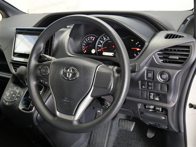 ヴォクシー X フルセグ メモリーナビ DVD再生 ミュージックプレイヤー接続可 バックカメラ 衝突被害軽減システム ETC 電動スライドドア LEDヘッドランプ ウオークスルー 乗車定員7人 3列シート(6枚目)