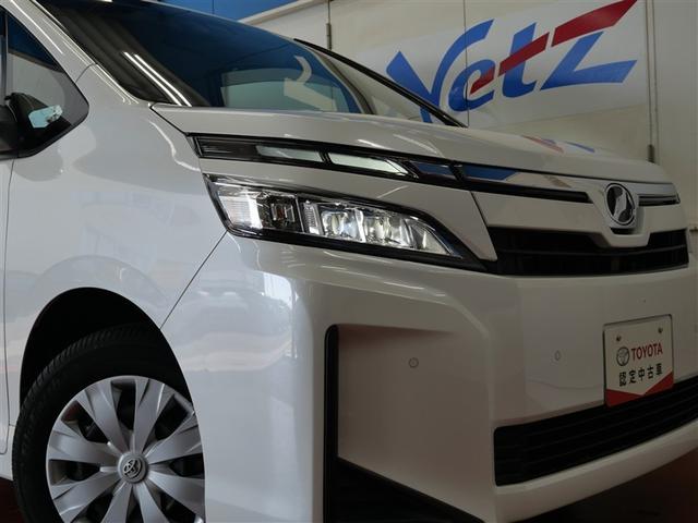 ヴォクシー X フルセグ メモリーナビ DVD再生 ミュージックプレイヤー接続可 バックカメラ 衝突被害軽減システム ETC 電動スライドドア LEDヘッドランプ ウオークスルー 乗車定員7人 3列シート(17枚目)