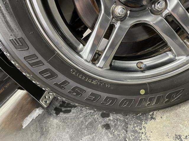 ランドベンチャー (5速MT)(禁煙車)(ターボ車)(栗革シート)(シートヒーター)(社外メモリナビ)(フルセグ)(バックカメラ)(LEDヘッドライト)(ルーフキャリア)(ETC)(純正16インチAW)(29枚目)