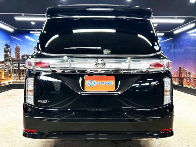エルグランド ＶＩＰ　（禁煙車）（後期型）（ＶＩＰ）（４人乗り）（両側電動スライドドア）（サンルーフ）（後席モニター）（メーカーナビ）（全方位カメラ）（エマージェンシーブレーキ）（ＢＯＳＥオーディオ）（純正１８インチＡＷ）（31枚目）