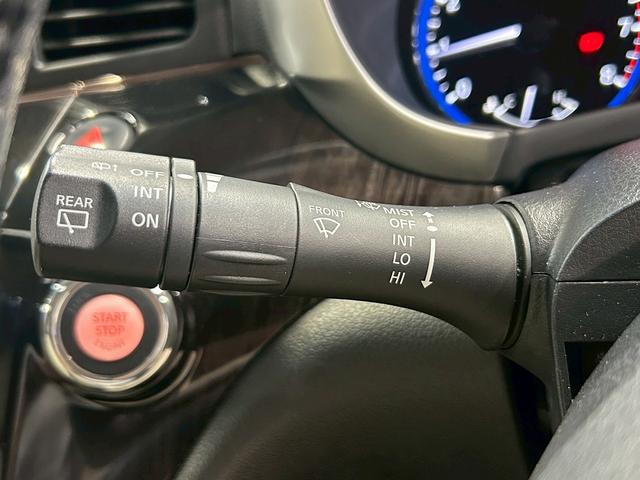 エルグランド ＶＩＰ　（禁煙車）（後期型）（ＶＩＰ）（４人乗り）（両側電動スライドドア）（サンルーフ）（後席モニター）（メーカーナビ）（全方位カメラ）（エマージェンシーブレーキ）（ＢＯＳＥオーディオ）（純正１８インチＡＷ）（35枚目）