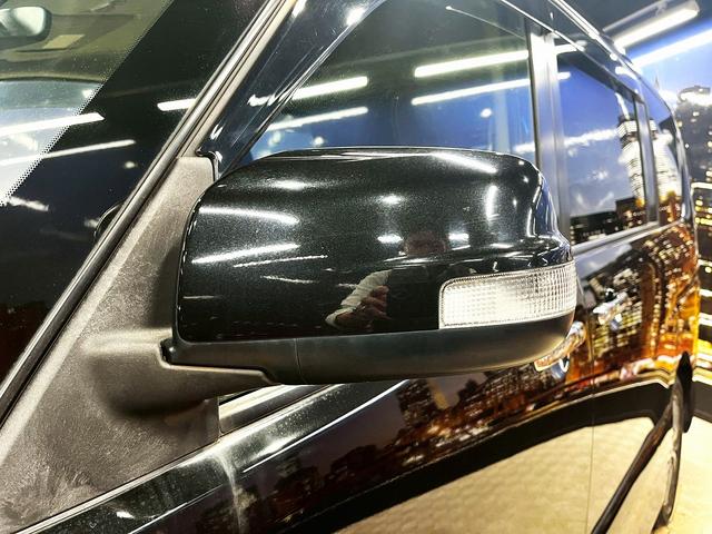 セレナ ハイウェイスター　Ｓ－ハイブリッド　（後期型）（両側スライド）（純正ＳＤナビ）（ＬＥＤヘッドライト）（パワースライドドア）（ビルトインＥＴＣ）（エマージェンシーブレーキ）（レーンアシスト）（ウォークスルー）（フルセグＴＶ）（純正１６ＡＷ（35枚目）