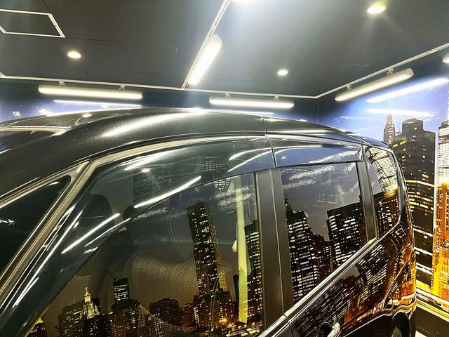 セレナ ハイウェイスター　Ｓ－ハイブリッド　（後期型）（両側スライド）（純正ＳＤナビ）（ＬＥＤヘッドライト）（パワースライドドア）（ビルトインＥＴＣ）（エマージェンシーブレーキ）（レーンアシスト）（ウォークスルー）（フルセグＴＶ）（純正１６ＡＷ（43枚目）
