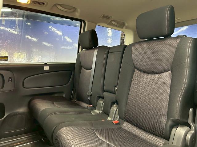 セレナ ハイウェイスター　Ｓ－ハイブリッド　（禁煙車）（両側パワースライドドア）（社外ＳＤナビ）（クルーズコントロール）（ＥＴＣ）（ウォークスルー）（オートライト）（フルセグＴＶ）（スマートキー）（Ｂｌｕｅｔｏｏｔｈ）（純正１６インチＡＷ）（37枚目）
