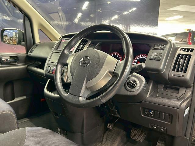 セレナ ハイウェイスター　Ｖセレクション　（禁煙車）（後期型）（４ＷＤ）（両側パワースライドドア）（ストラーダナビ）（ＥＴＣ）（ＨＩＤヘッドライト）（ウォークスルー）（Ｗエアコン）（ウィンカーミラー）（フォグライト）（純正１６インチＡＷ）（30枚目）