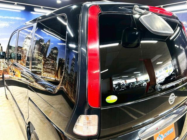 セレナ ハイウェイスター　Ｖセレクション　（禁煙車）（後期型）（４ＷＤ）（両側パワースライドドア）（ストラーダナビ）（ＥＴＣ）（ＨＩＤヘッドライト）（ウォークスルー）（Ｗエアコン）（ウィンカーミラー）（フォグライト）（純正１６インチＡＷ）（50枚目）