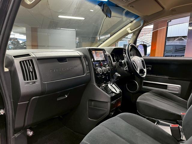 デリカD:5 G パワーパッケージ (禁煙車)(ワンオーナー)(両側パワースライド)(ケンウッドナビ)(アルパインフリップダウンモニター)(バックカメラ)(クルーズコントロール)(ビルトインETC)(HIDヘッド)(純正16インチAW)(29枚目)