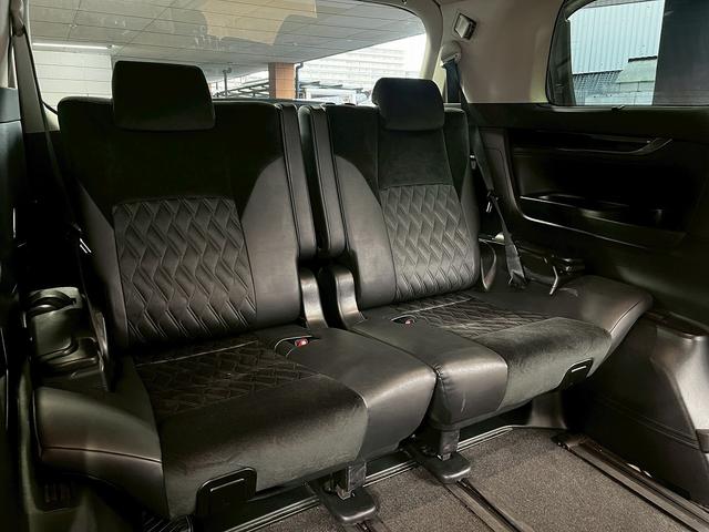 アルファードハイブリッド ＳＲ　（禁煙車）（４ＷＤ）（黒ハーフレザーシート）（両側パワースライド）（純正ナビ）（後席モニター）（クルーズコントロール）（ビルトインＥＴＣ）（パワーシート）（シートメモリー）（純正１７インチＡＷ）（25枚目）