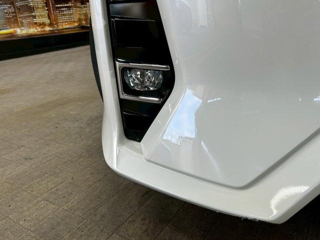 ノア Ｓｉ　ダブルバイビー　（禁煙車）（後期型）（８人乗り）（黒半革シート）（両側パワスラ）（純正ＳＤナビ）（バックカメラ）（クルコン）（プリクラッシュセーフティ）（クリアランスソナー）（ビルトインＥＴＣ）（純正１８インチＡＷ）（60枚目）
