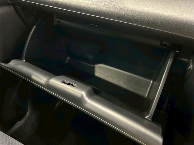 ステップワゴンスパーダ Ｚ　クールスピリット　（禁煙車）（後期型）（両側パワースライド）（黒ハーフレザーシート）（社外ナビ）（クルーズコントロール）（ビルトインＥＴＣ）（アイドリングストップ）（Ｂｌｕｅｔｏｏｔｈ接続）（純正１７インチＡＷ）（26枚目）
