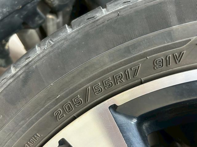 ステップワゴンスパーダ Ｚ　クールスピリット　（禁煙車）（後期型）（両側パワースライド）（黒ハーフレザーシート）（社外ナビ）（クルーズコントロール）（ビルトインＥＴＣ）（アイドリングストップ）（Ｂｌｕｅｔｏｏｔｈ接続）（純正１７インチＡＷ）（43枚目）