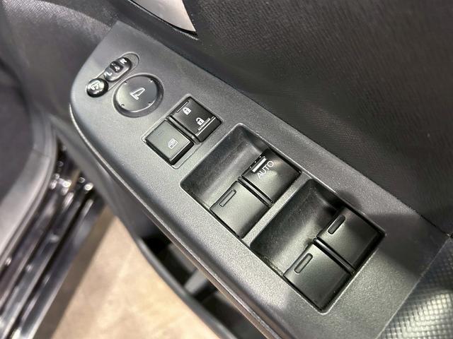 ステップワゴンスパーダ Ｚ　クールスピリット　（禁煙車）（後期型）（両側パワースライド）（黒ハーフレザーシート）（社外ナビ）（クルーズコントロール）（ビルトインＥＴＣ）（アイドリングストップ）（Ｂｌｕｅｔｏｏｔｈ接続）（純正１７インチＡＷ）（52枚目）