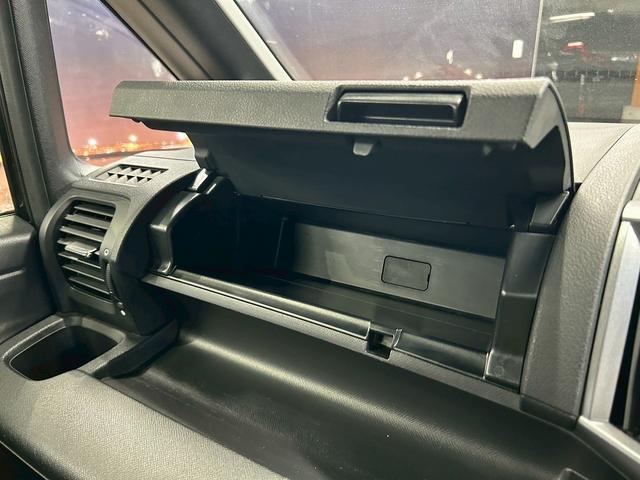 ステップワゴンスパーダ Ｚ　クールスピリット　（禁煙車）（後期型）（両側パワースライド）（黒ハーフレザーシート）（社外ナビ）（クルーズコントロール）（ビルトインＥＴＣ）（アイドリングストップ）（Ｂｌｕｅｔｏｏｔｈ接続）（純正１７インチＡＷ）（59枚目）