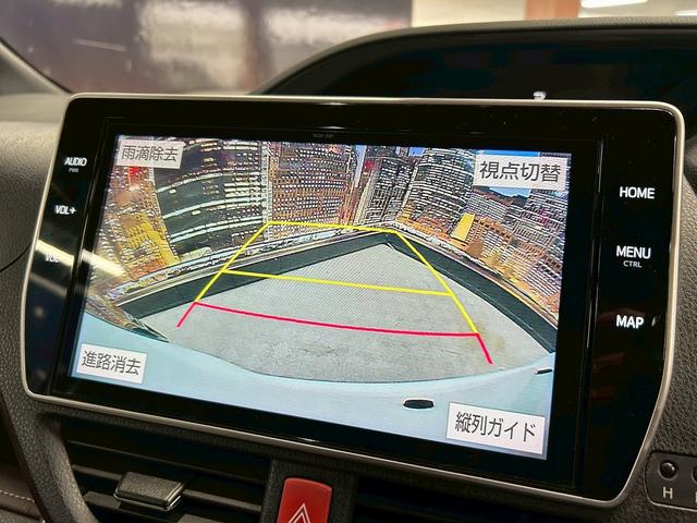 エスクァイア Ｇｉ　プレミアムパッケージ　トヨタセーフティセンス（禁煙車）（後期型）（黒半革シート）（純正フリップダウン）（両側パワースライド）（純正ＳＤナビ）（コーナーセンサー）（シートヒーター）（ビルトインＥＴＣ）（純正１５インチＡＷ）（7枚目）