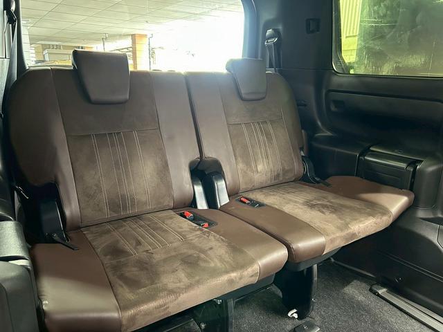 エスクァイア Ｇｉ　プレミアムパッケージ　トヨタセーフティセンス（禁煙車）（後期型）（黒半革シート）（純正フリップダウン）（両側パワースライド）（純正ＳＤナビ）（コーナーセンサー）（シートヒーター）（ビルトインＥＴＣ）（純正１５インチＡＷ）（18枚目）