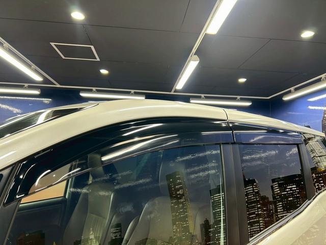 エスクァイア Ｇｉ　プレミアムパッケージ　トヨタセーフティセンス（禁煙車）（後期型）（黒半革シート）（純正フリップダウン）（両側パワースライド）（純正ＳＤナビ）（コーナーセンサー）（シートヒーター）（ビルトインＥＴＣ）（純正１５インチＡＷ）（36枚目）