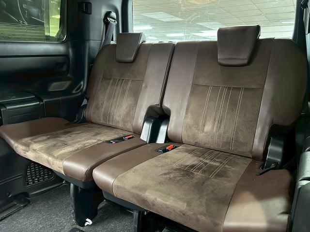 エスクァイア Ｇｉ　プレミアムパッケージ　トヨタセーフティセンス（禁煙車）（後期型）（黒半革シート）（純正フリップダウン）（両側パワースライド）（純正ＳＤナビ）（コーナーセンサー）（シートヒーター）（ビルトインＥＴＣ）（純正１５インチＡＷ）（42枚目）