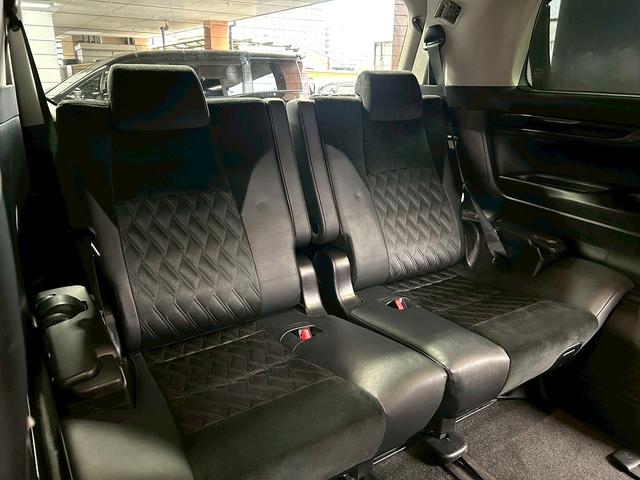 ヴェルファイア ２．５Ｚ　Ｇエディション　（禁煙車）（後期型）（フリップダウン）（両側パワスラ）（黒半革シート）（アルパインナビ）（バックカメラ）（レーダークルーズ）（シートメモリ）（シートヒーター）（コーナーセンサー）（純正１８ＡＷ）（24枚目）