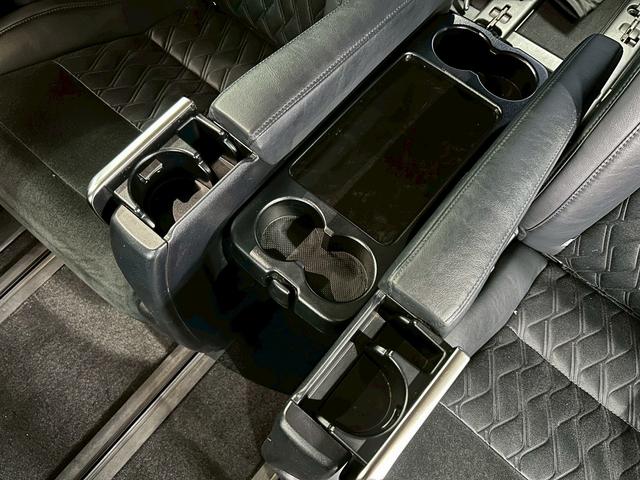 ヴェルファイア ２．５Ｚ　Ｇエディション　（禁煙車）（後期型）（フリップダウン）（両側パワスラ）（黒半革シート）（アルパインナビ）（バックカメラ）（レーダークルーズ）（シートメモリ）（シートヒーター）（コーナーセンサー）（純正１８ＡＷ）（42枚目）