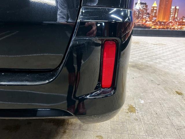 セレナ ライダー　ブラックライン　（禁煙車）（両側パワースライド）（純正ＳＤナビ）（バックカメラ）（クルーズコントロール）（ビルトインＥＴＣ）（ＨＩＤヘッド）（スマートキー＆プッシュスタート）（フォグランプ）（純正１６インチＡＷ）（29枚目）