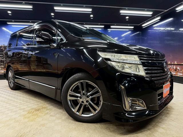 エルグランド ２５０ハイウェイスターアーバンクロム　（禁煙車）（両側パワースライド）（フリップダウンモニター）（メーカーＨＤＤナビ）（アラウンドビューモニター）（ハーフレザー）（ビルトインＥＴＣ）（ＨＩＤヘッド）（オットマン）（純正１８インチＡＷ）（24枚目）