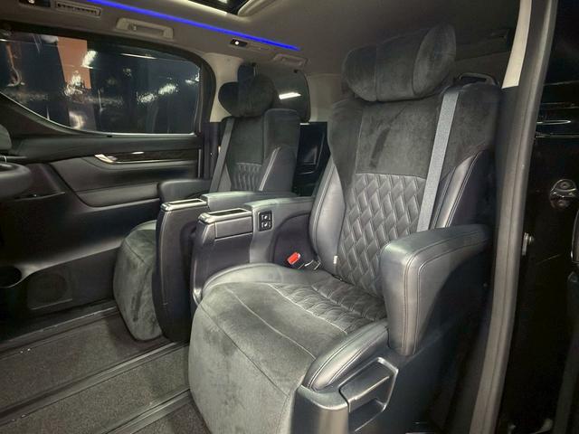 アルファード ２．５Ｓ　Ｃパッケージ　（禁煙車）（サンルーフ）（ハーフレザー）（フリップダウンモニター）（両側パワスラ）（純正ＳＤナビ）（バックカメラ）（レーダークルーズ）（パワーシート）（シートメモリー）（ＥＴＣ）（純正１８インチＡＷ）（54枚目）