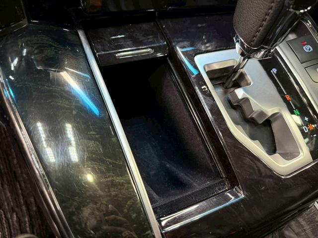 ヴェルファイア ２．５Ｚ　Ａエディション　トヨタセーフティ（禁煙車）（後期型）（モデリスタフルエアロ）（サンルーフ）（両側電動スライドドア）（デジタルインナーミラー）（純正ナビ（レーダークルーズ）（オットマン）（ＥＴＣ）（社外１９インチＡＷ）（30枚目）