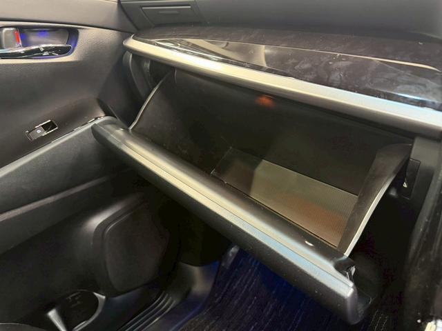 ヴェルファイア ２．５Ｚ　Ａエディション　トヨタセーフティ（禁煙車）（後期型）（モデリスタフルエアロ）（サンルーフ）（両側電動スライドドア）（デジタルインナーミラー）（純正ナビ（レーダークルーズ）（オットマン）（ＥＴＣ）（社外１９インチＡＷ）（41枚目）