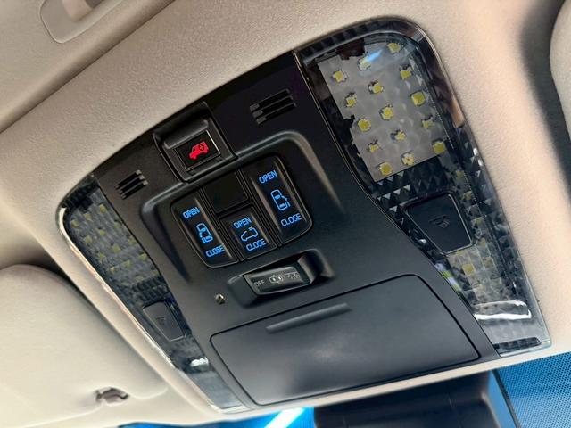ヴェルファイア ２．５Ｚ　Ａエディション　トヨタセーフティ（禁煙車）（後期型）（モデリスタフルエアロ）（サンルーフ）（両側電動スライドドア）（デジタルインナーミラー）（純正ナビ（レーダークルーズ）（オットマン）（ＥＴＣ）（社外１９インチＡＷ）（46枚目）