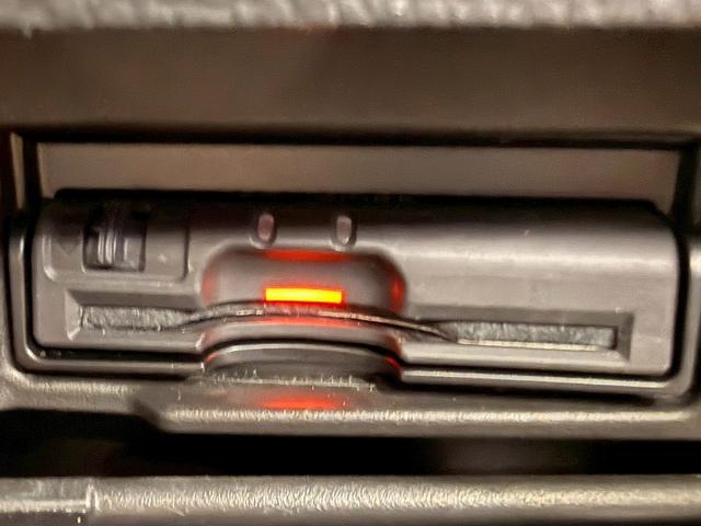 セレナ ライダーブラックラインＳ－ＨＶアドバンスドセーフティ　（禁煙車）（ライダー専用スポイラー）（両側パワースライド）（純正ＳＤナビ）（アラウンドビュー）（クルコン）（ビルトインＥＴＣ）（ＬＥＤヘッド）（スマートキー＆プッシュスタート）（純正１６インチＡＷ）（11枚目）