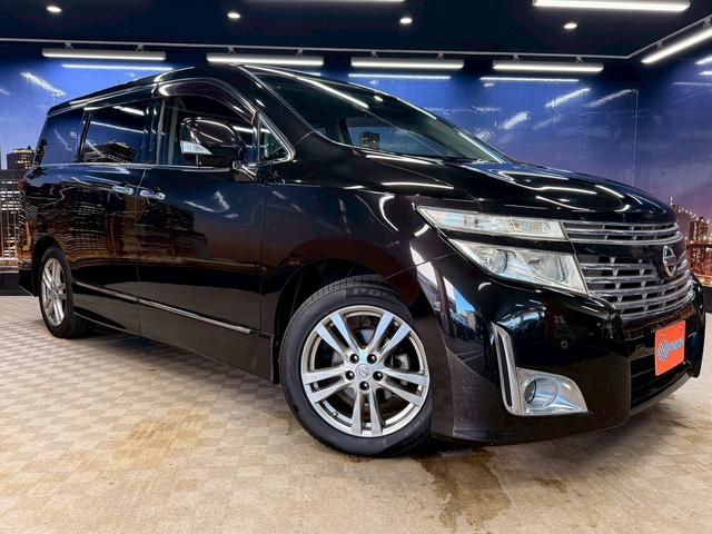 エルグランド ３５０ハイウェイスタープレミアム　（禁煙車）（黒本革シート）（両側パワースライド）（フリップダウンモニター）（アラウンドビューモニター）（純正ＨＤＤナビ）（ビルトインＥＴＣ）（パワーシート）（シートヒーター）（純正１８インチＡＷ）（26枚目）