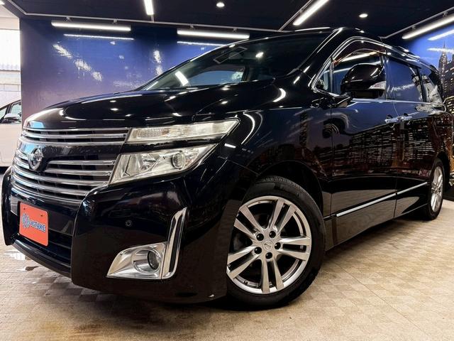 エルグランド ３５０ハイウェイスタープレミアム　（禁煙車）（黒本革シート）（両側パワースライド）（フリップダウンモニター）（アラウンドビューモニター）（純正ＨＤＤナビ）（ビルトインＥＴＣ）（パワーシート）（シートヒーター）（純正１８インチＡＷ）（30枚目）